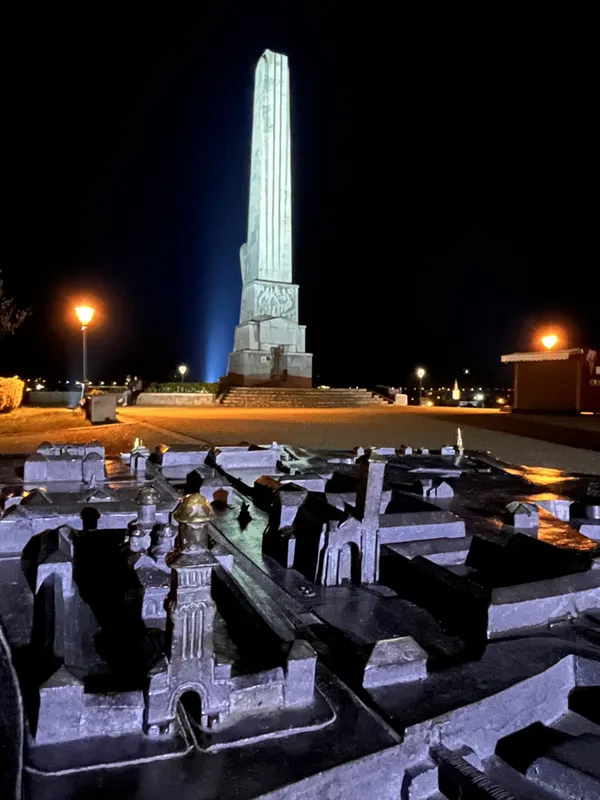 Alba Iulia by night