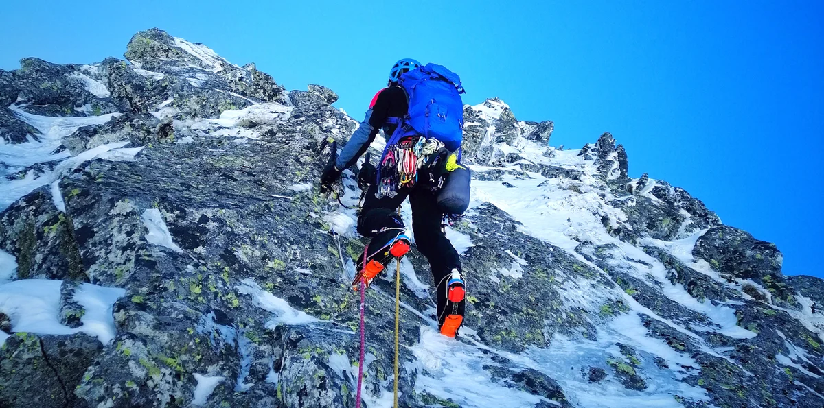 Mix climbing in Fagaras Mountains