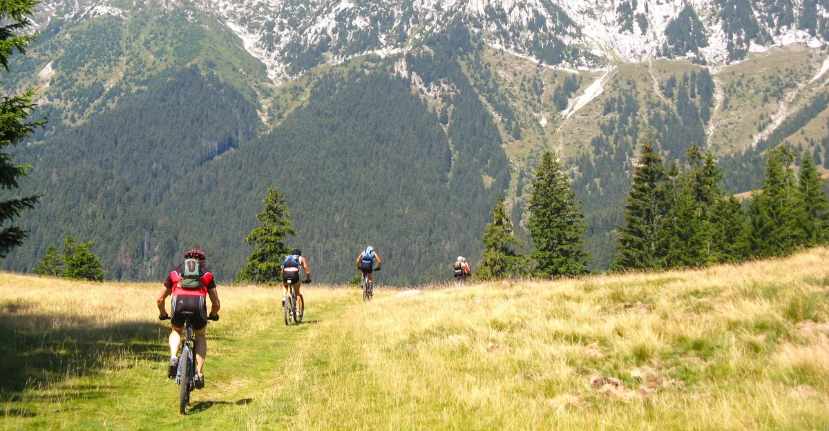 Mountain biking at the feet of Piatra Craiului National Park